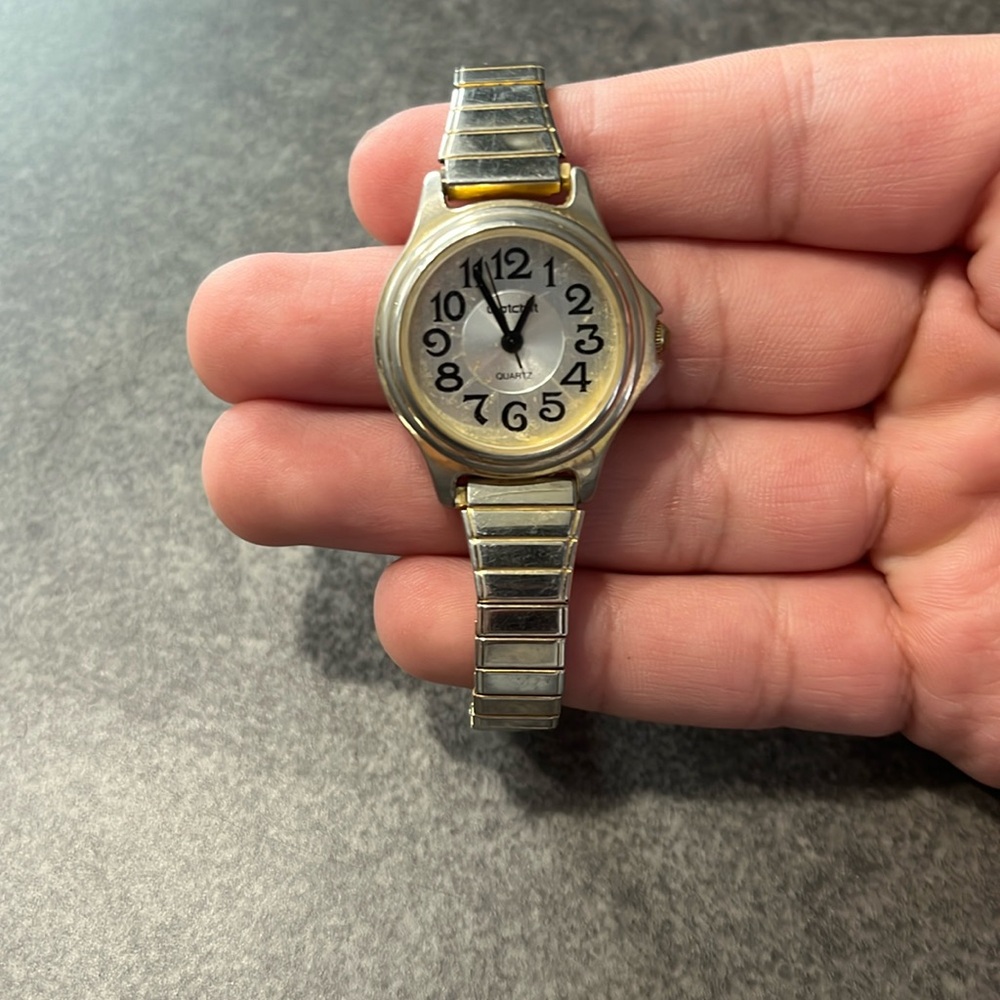 Good condition watch-it brand watch